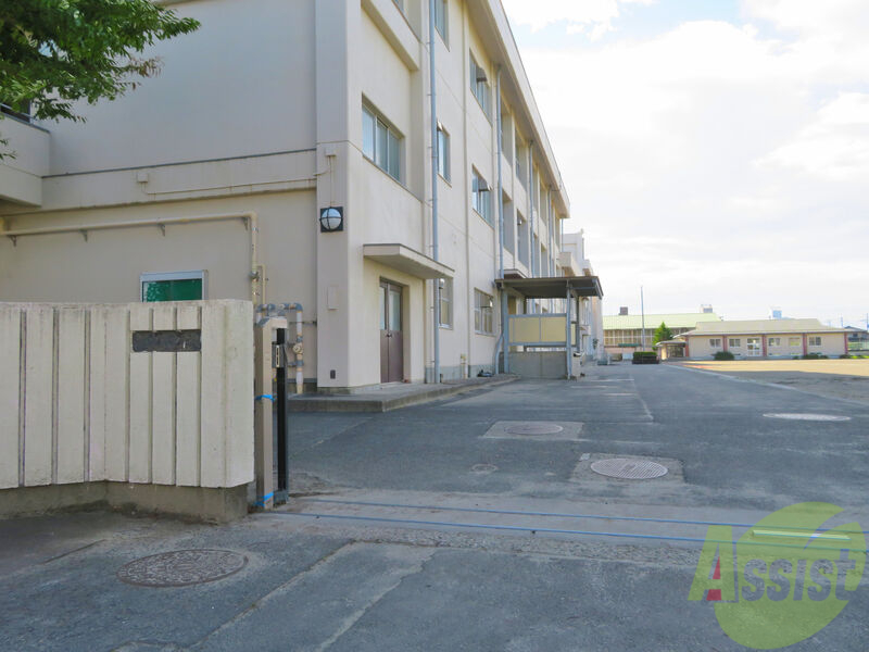 中学校　仙台市立中野中学校（中学校）まで1026m