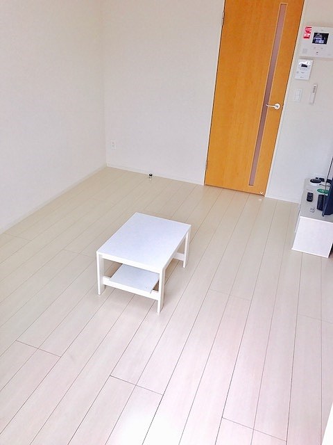 その他部屋・スペース　フローリングの室内です。