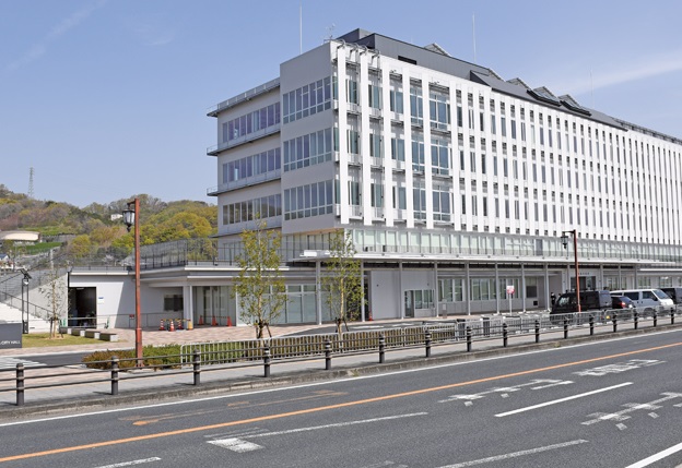 役所　柏原市役所（役所）まで4591m