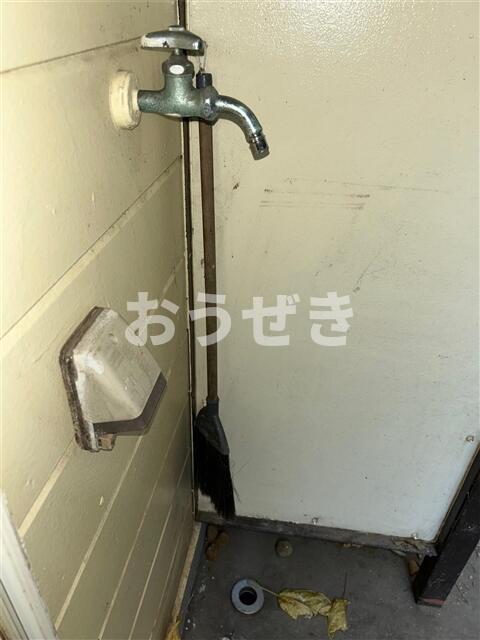 バルコニー　洗濯機置場（室外）