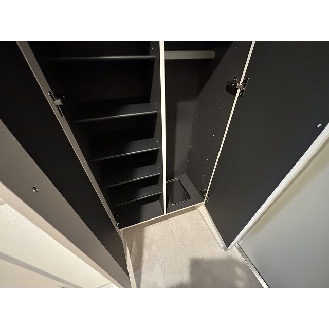 玄関　シューズボックス