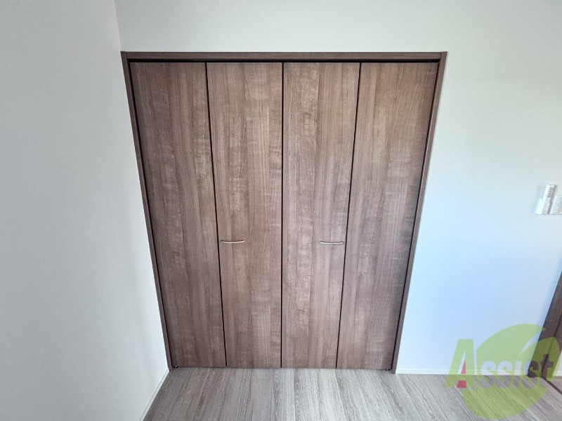 収納　収納スペースです。お洋服やお荷物はこちらへ。