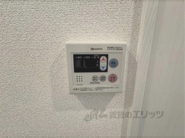 その他設備　給湯器リモコン