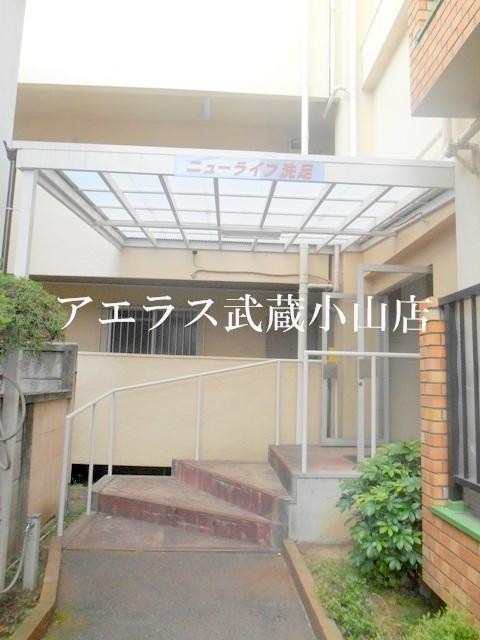 ロビー　入り口部分