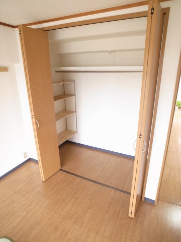 収納　じゃんじゃん収納してください！　※別号室写真