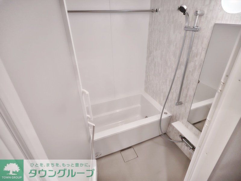 バス・シャワールーム　※写真は同タイプの住戸です。