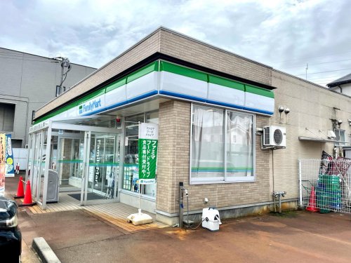 その他　ファミリーマート長岡曙店（その他）まで154m