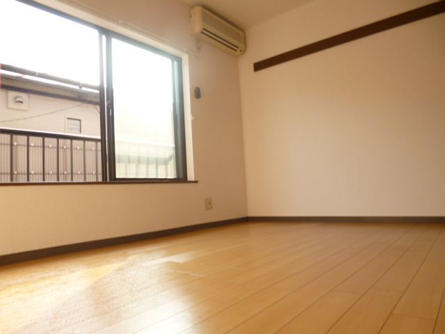 その他　白を基調とした清潔感のあるお部屋