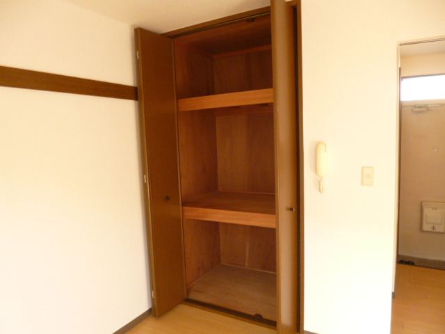 収納　奥行きのある収納