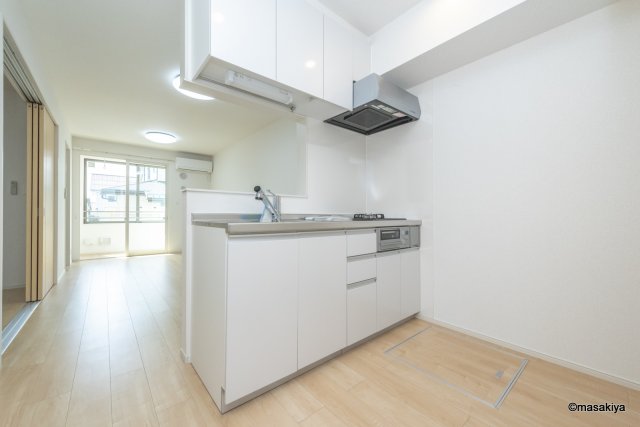 キッチン　カウンターキッチン　2口ビルトインコンロ付