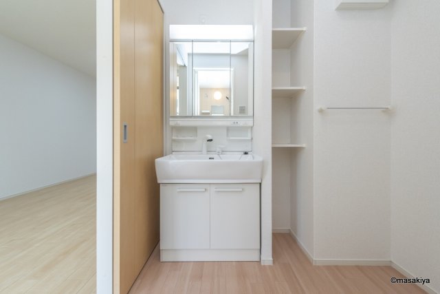 洗面設備　洗面・脱衣　シャンプードレッサー付