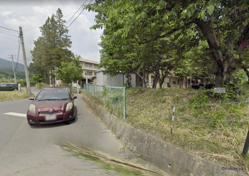 小学校　長野市立若槻小学校（小学校）まで707m