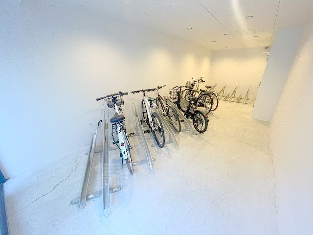 駐車場　駐輪場