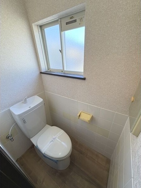 トイレ　落ち着いたトイレです