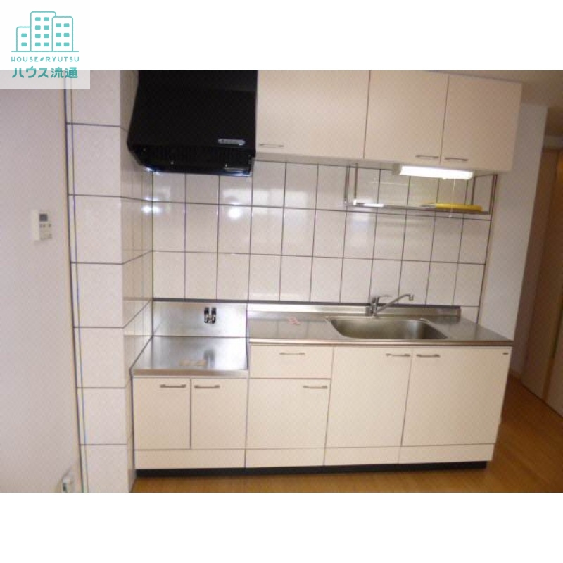キッチン　※写真は別号室です