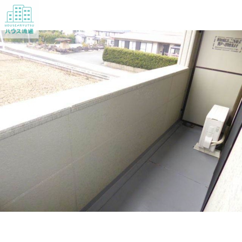 バルコニー　※写真は別号室です