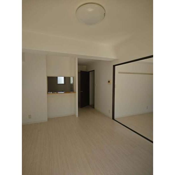 居室・リビング　※別室の参考写真の為、現況優先です。