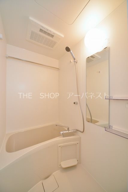 バス・シャワールーム　お湯張り機能・浴室乾燥機！