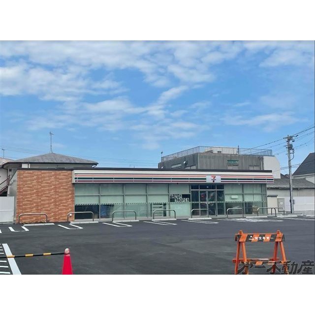 コンビニ　セブン－イレブン　静岡新川２丁目店（コンビニ）まで550m