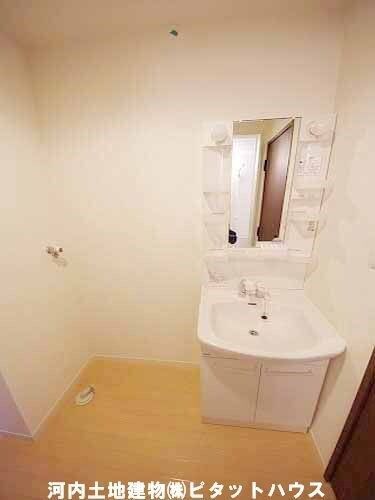 洗面設備　類似室内