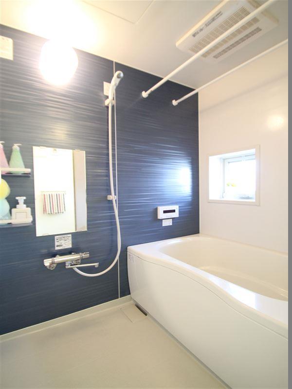 バス・シャワールーム　風呂