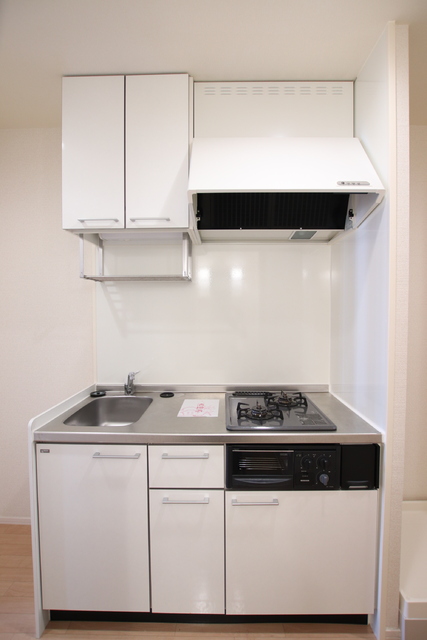 キッチン　２口コンロ、グリル設置済み