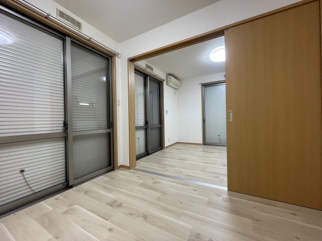 居室・リビング　ゆったり過ごせる居間です