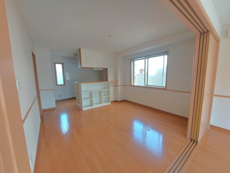 居室・リビング　同物件別棟参考