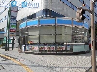コンビニ　ローソン新潟万代テレコムビル店（コンビニ）まで301m