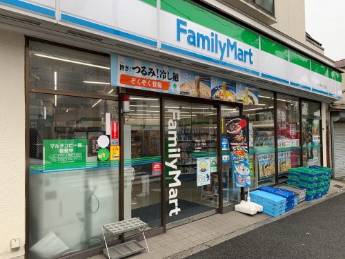コンビニ　ファミリーマート 上十条一丁目店（コンビニ）まで867m