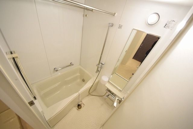 バス・シャワールーム　★参考写真・部屋により内装が異なります★