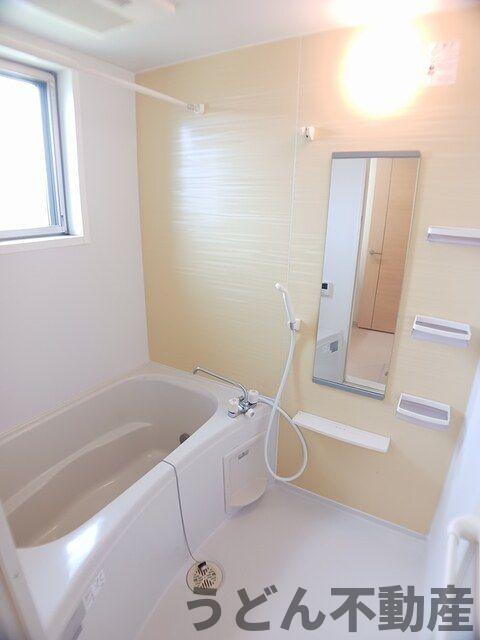 バス・シャワールーム　うどん県のお部屋探しはうどん不動産へ うどんちゃんとLINE
