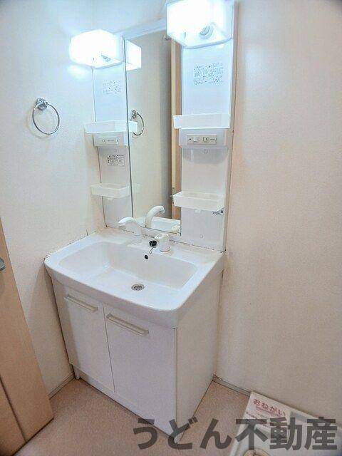 洗面設備　うどん県のお部屋探しはうどん不動産へ うどんちゃんとLINE