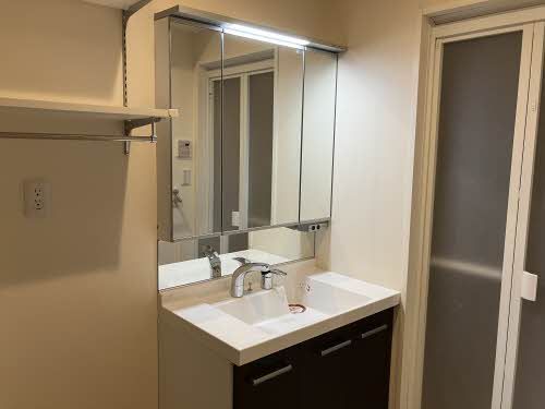 洗面設備　洗面化粧台