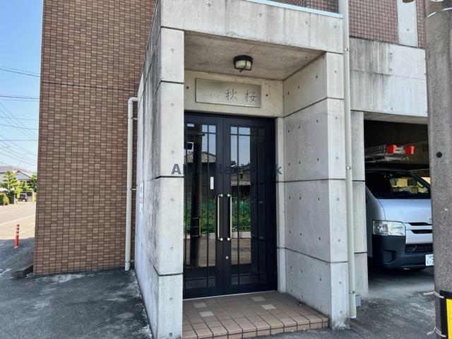 エントランス　エントランス部分