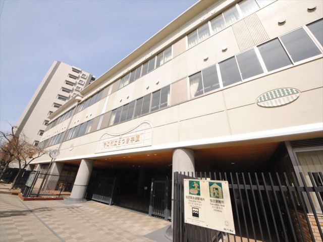 中学校　守口市立さつき学園（中学校）まで492m