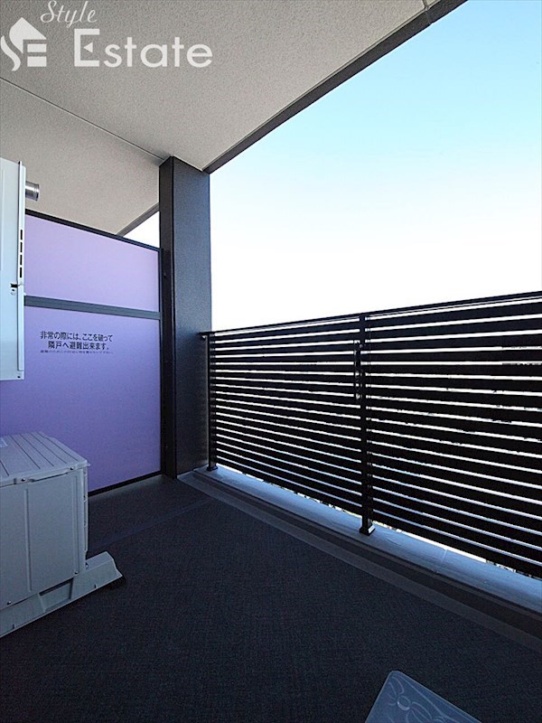 バルコニー　バルコニー