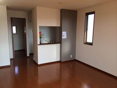 居室・リビング　こちらのリビングで趣味の時間をお楽しみください