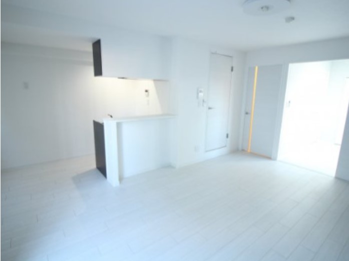 居室・リビング　同マンション内別部屋参照