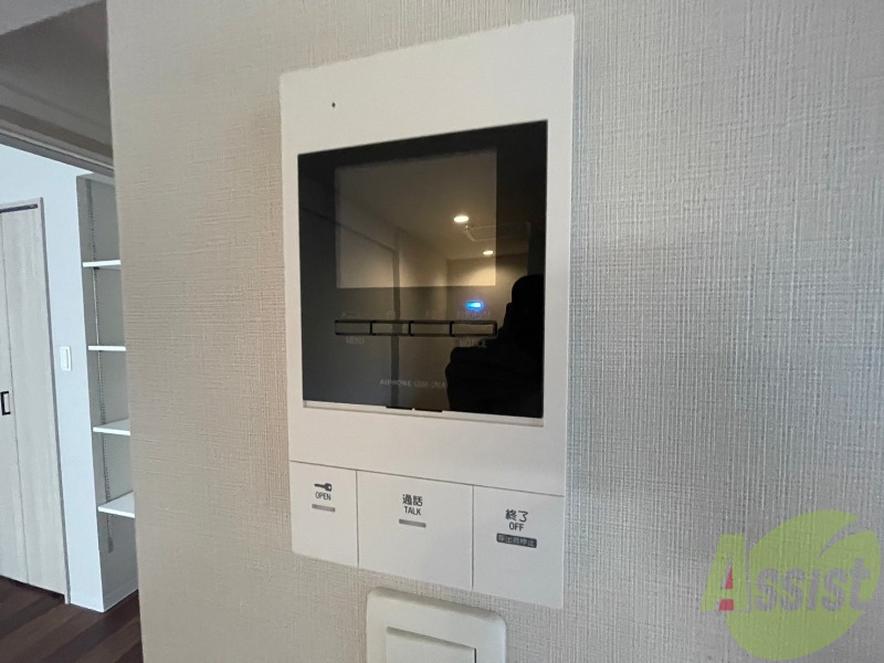 セキュリティ　ＴＶモニター付インターホンです。来客者の顔が見えるので安心！