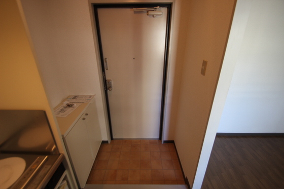 玄関　※別部屋の写真です