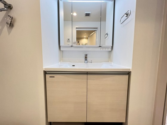 洗面設備　※別部屋の写真です