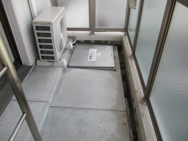 バルコニー　バルコニー