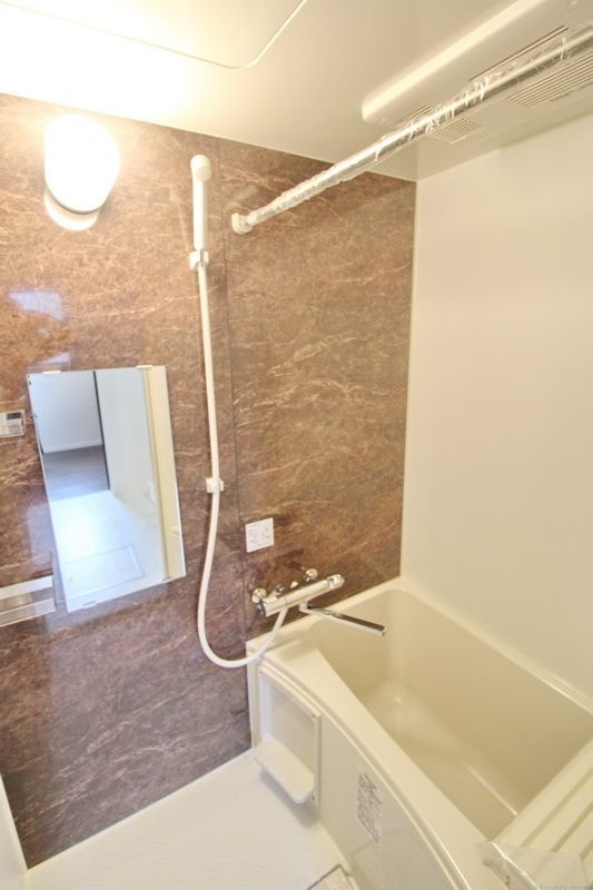 バス・シャワールーム　バス