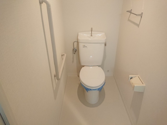 トイレ　参考写真
