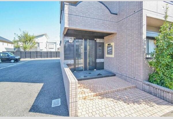 エントランス　くじらのゼロ賃貸は＼仲介手数料0円×初期費用最安×全国対応／