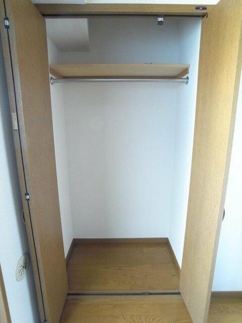 収納　クローゼット