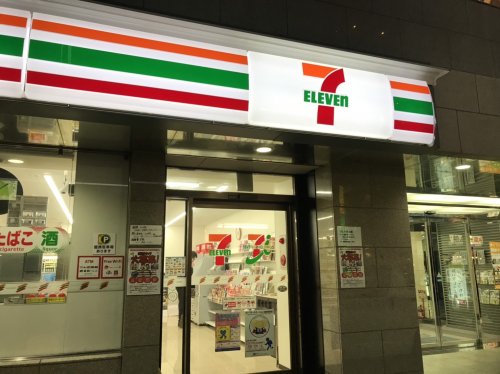 コンビニ　セブンイレブン 大阪西中島3丁目店（コンビニ）まで60m