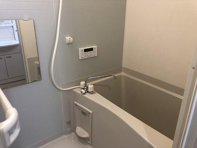 バス・シャワールーム　?