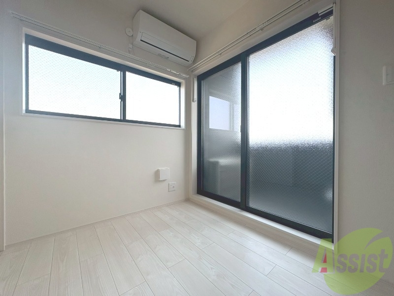 その他部屋・スペース　３帖の寝室です。ベッドを置いても狭く感じないです。